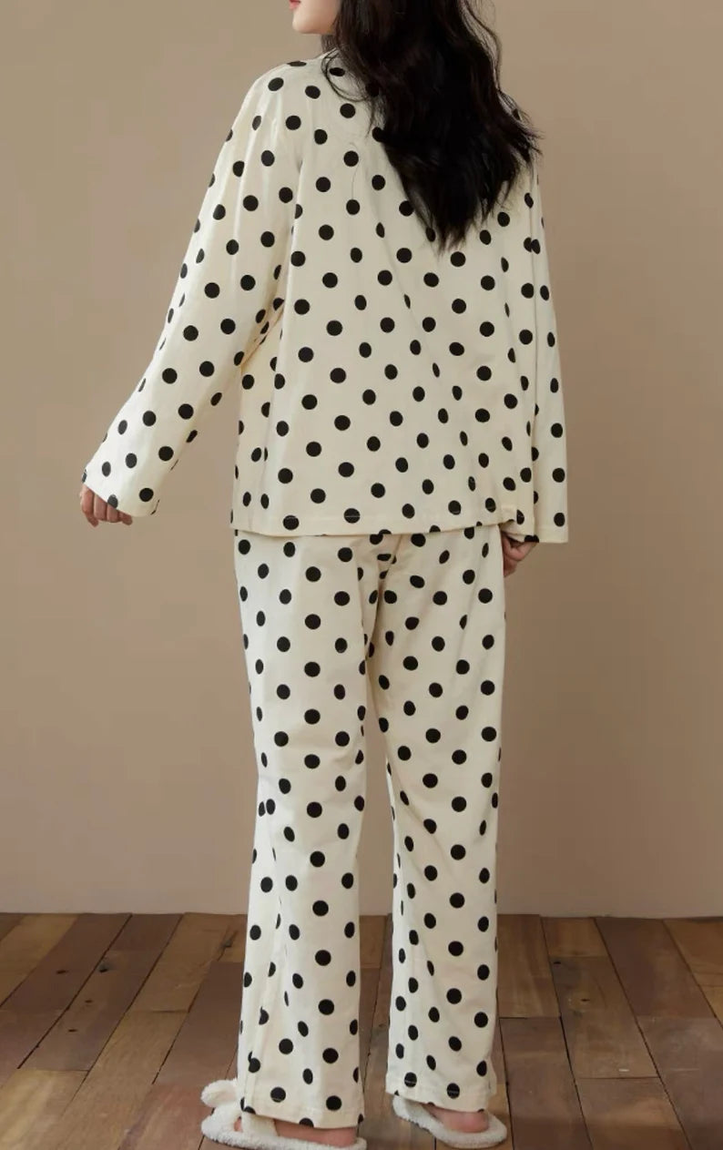 Black & White polka